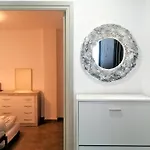 Céntrico A 50m De La Playa, Puerto Y Paseo Marítimo En Roses, ¡totalmente Reformado! - Es-258-88 * Roses