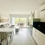 Céntrico A 50m De La Playa, Puerto Y Paseo Marítimo En Roses, ¡totalmente Reformado! - Es-258-88