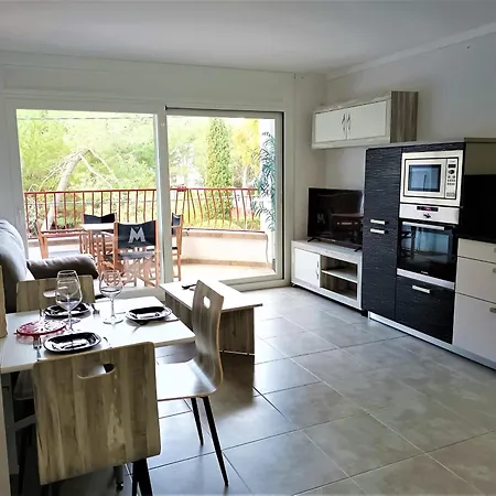 Apartamento Céntrico A 50m De La Playa, Puerto Y Paseo Marítimo En Roses, ¡totalmente Reformado! - Es-258-88